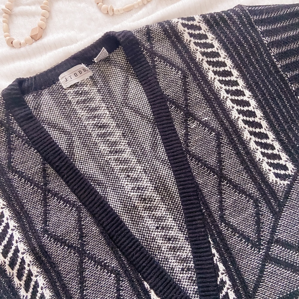 VINTAGE J. TODD Black and White Grandpa Cardigan